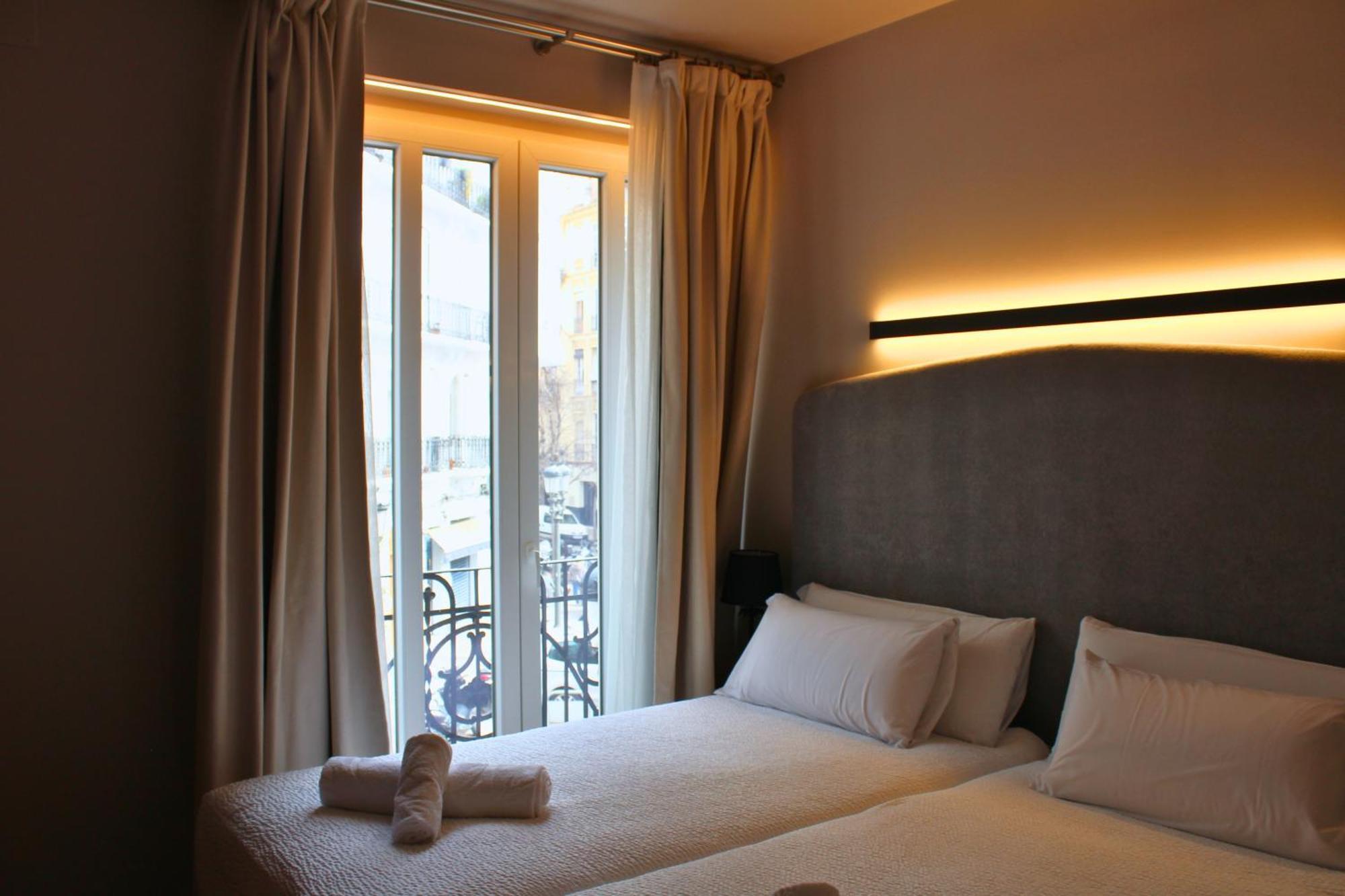 Valencia Apartamentos Goya Bagian luar foto